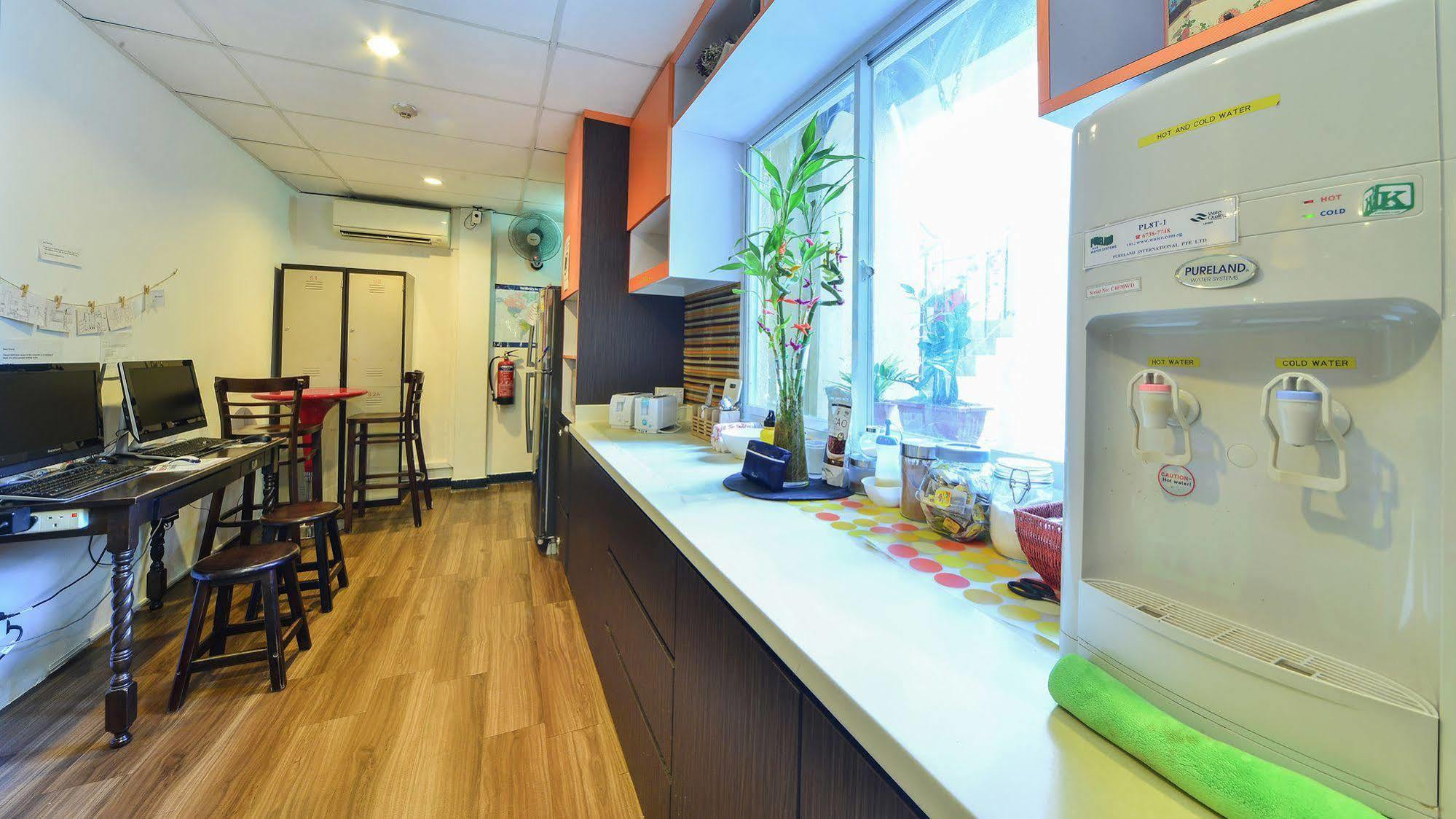 ZEN Hostel Clarke Quay Singapore Buitenkant foto